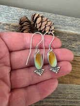 Load image into Gallery viewer, Polychrome Hubei Turquoise Earrings