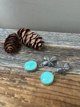 Load image into Gallery viewer, Carico Lake Turquoise + Sterling Silver Hydrangea Earrings
