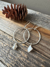 Load image into Gallery viewer, Keishi Pearls on Sterling Silver Rings - Simple Earrings