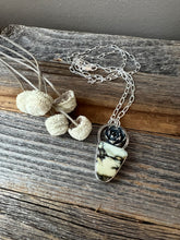 Load image into Gallery viewer, Aloe Variscite and Silver Succulent Pendant Necklace
