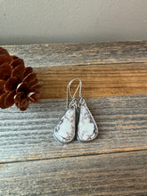 Load image into Gallery viewer, Simple Wild Horse Magnesite Earrings