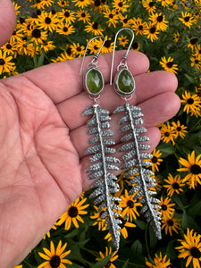 Rosecut Green Kyanite + Long silver ferns