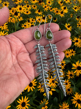 Load image into Gallery viewer, Rosecut Green Kyanite + Long silver ferns